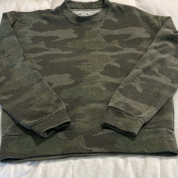 O’NEIL | Camo | Crewneck| Long Sleeve| Sweatshirt | Size S - Picture 13 of 13